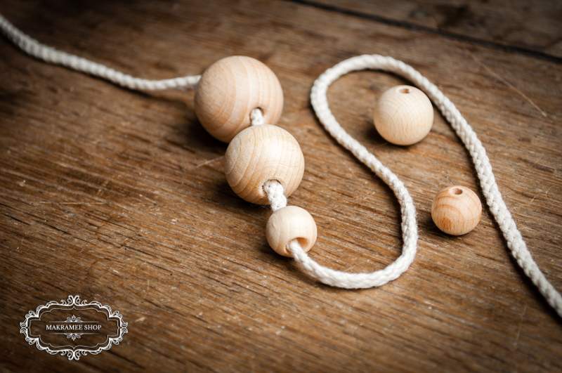 Engraved Wood pearls Makramee Perlen PFOTE Holzperlen mit Gravur